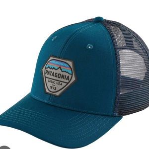 Patagonia “Fitz Roy Hex” Trucker Hat Big Sur Blue - Gently used